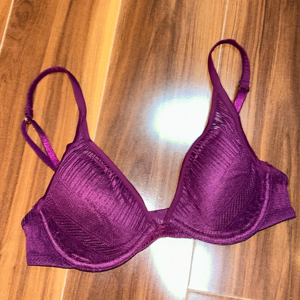 32B ThirdLove everyday 24/7 plunge bra lightly lined